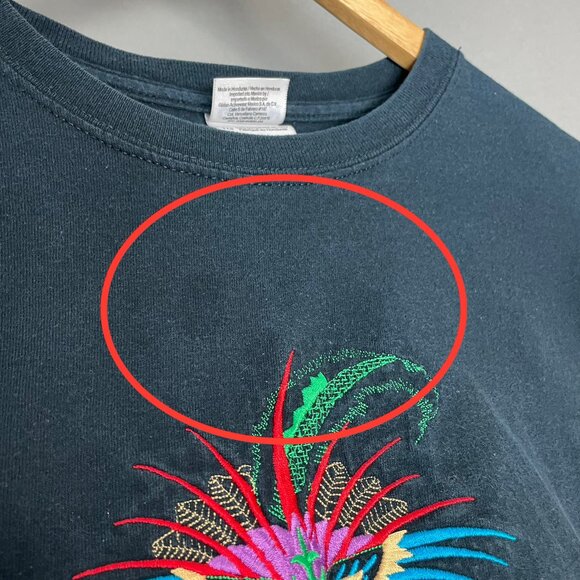 Vintage New Orleans T-Shirt Embroidered Short Sleeve Feather Mask Crewneck Tee - Picture 10 of 12
